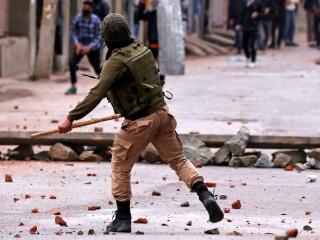 18 އަހަރަށްފަހު ރަމަޟާން މަހު ކަޝްމީރުގައި އަސްކަރީ ހަރަކާތް ނުހިންގަން އިންޑިއާއިން ނިންމައިފި