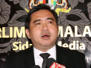 އެންމެ ބޮޑު އިސްކަމެއްދޭނީ އެމްއެޗް 370 އަށް ވީގޮތެއް ހޯދަން: މެލޭޝިއާގެ އައު ޓްރާންސްޕޯޓް މިނިސްޓަރ