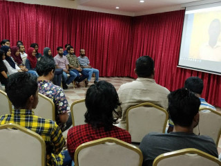 ރައީސް ނަޝީދު ޒުވާނުންނާ ބައްދަލު ކުރައްވަނީ