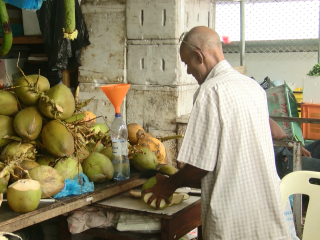 ކުރުނބާގެ އަގު ބޮޑުވިއިރު ކޮޕީ ފަތް ލިބުމަށް ދަތިވެއްޖެ!