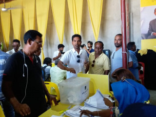 އެމްޑީޕީގެ ޕަރައިމަރީގައި ވޯޓުލުން ކުރިއަށް ދަނީ