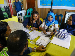 Officials of the Maldivian Democratic Party at the party\'s primary ballots held on May 30th