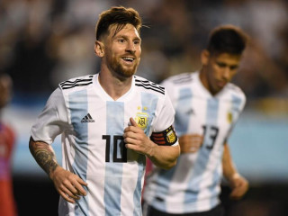 މެސީ އާޖެންޓީނާގެ ޖާޒީގައި