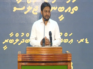 ޑރ. މަޖީދުގެ އަގުހުރި ޚިދުމަތްތަކަށް ބަދަލެއް ނުދެވޭނެ: އަލީ ޒާހިރް