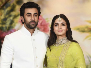 ރަންބީރާއި އާލިއާ އެކުގައި ސަންޖޭދަތުގެ ގެއަށް!