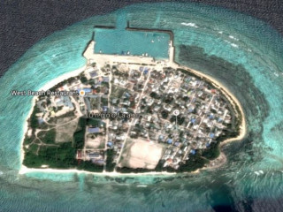 Ungoofaaru island in Raa atoll