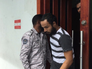 ފުލުހުންގެ ކުރީގެ ސާޖަންޓް އަހުމަދު އާސިމް ކްރިމިނަލް ކޯޓުން ނެރެނީ--