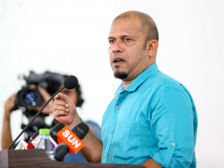 އިލެކްޝަންސް ކޮމިޝަނުގެ ރައީސް އަހުމަދު ޝަރީފް