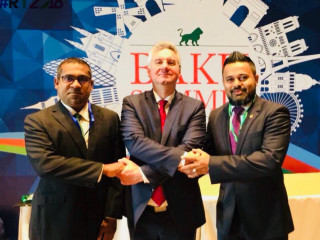 އޭސީއާރުއީގެ މެންބަރުކަން ލިބުނުކަން ހާމަކޮށް ޚަލީލް ޢާއްމުކުރި ފޮޓޯއެއް