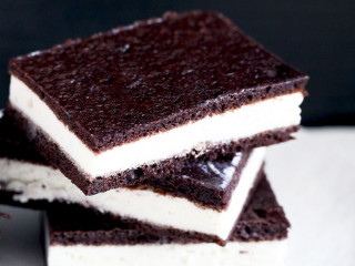 އައިސްކްރީމް ސޭންޑްވިޗް