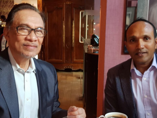 Ex-VP Jameel meets Malaysia\'s Anwar Ibrahim