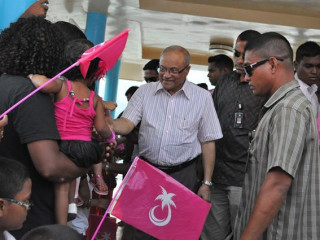 ޔާމީނުގެ މައްޗަށް މައުމޫން މުޖައްރިބު ނަތީޖާއެއް ނެރޭނެ