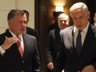 2015 ވަނަ އަހަރު އިސްރާއީލުގެ ބޮޑުވަޒީރު، ބެންޔަމިން ނަތަންޔާހޫ އާއި އުރުދުންގެ ރަސްގެފާނު، ޢަބްދުﷲ ބިން ޙުސައިން ދެވަނަ އާއި ދެމެދު ކުރިއަށްދިޔަ ބައްދަލުކުރެއްވުމެއްގެ ތެރެއިން. އުރުދުން އަކީ އަރަބި