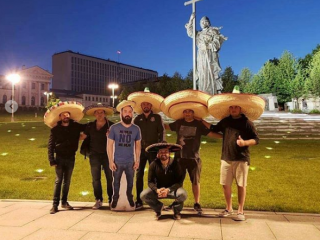 ވާރލްޑް ކަޕު ބެލުމަށް އަނބިމީހާ ހުއްދަ ނުދިނުމުން މެކްސިކޯގެ ރައްޔިތަކު މެޗް ބެލިގޮތް ވަރަށް ތަފާތު!