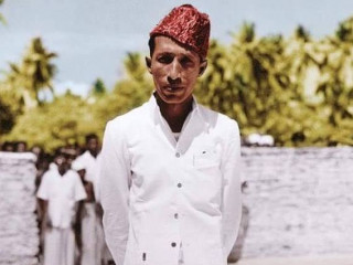 ސުވައިދީބުގެ ރައީސް އަބްދުﷲ އަފީފު: އިނގިރޭސީންގެ ހިމާޔަތުގައި ޝީޝެލްސްއަށް ވަޑައިގެންނެވި ގޮތަށް ދިރިއުޅުއްވީ އެ ގައުމުގައި