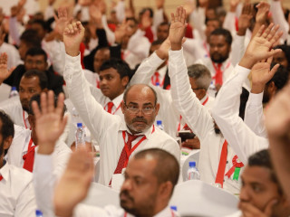 ޖުމްހޫރީ ޕާޓީގެ ތިން ވަނަ ކޮންގްރެސްގެ ތެރެއިން: ރަނިންމޭޓްގެ ކެމްޕެއިން ވަނީ ފޯރިގަދަވެފައި