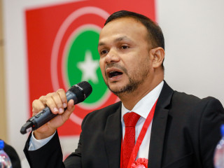 މިދިޔަ މަހުގެ 22 ގައި ބޭއްވި ޖުމްހޫރީ ޕާޓީގެ ކޮންގްރެސްގައި ރައްޔިތުންގެ މަޖިލީހުގެ މެމްބަރު އަލީ ހުސެއިން ވާހަކަދައްކަވަނީ