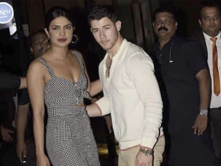 ޕްރިންސް ހެރީ އާއި މެގަން އަށް ޕްރިޔަންކާ ނިކް އިންޓްރޮޑިއުސް ކޮށްދީފި