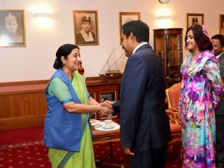 India\'s external affairs minister with President Abdulla Yameen
