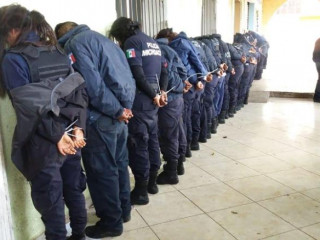 ކެންޑިޑޭޓަކު މަރާލި މައްސަލައެއްގައި މެކްސިކޯގެ ސިޓީއެއްގެ ހުރިހާ ފުލުހުން ހައްޔަރުކޮށްފި