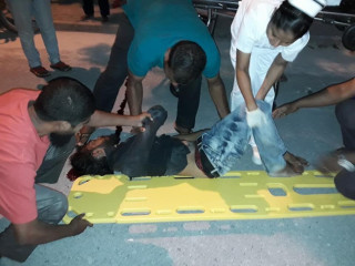 އެކްސިޑެންޓުގައި އަނިޔާލިބުނު އެކަކު ހޮސްޕިޓަލަށް ގެންދަނީ