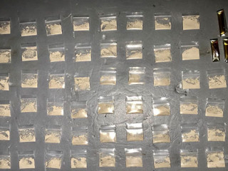 ޖޫން 29 ވަނަ ދުވަހުގެ ރޭ ވިލިމާލޭގައި ހިންގި އޮޕަރޭޝަނުގައި އަތުލައިގަތް މަސްތުވާތަކެތި ކަމަށް ޝައްކުކުރެވޭ ރަބަރު ކޮތަޅުތަކެއް