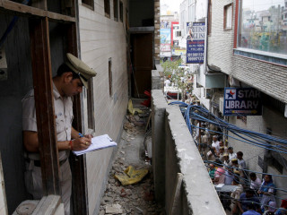 އިންޑިއާގެ ނިއު ދިއްލީގައި ބޮޑު އާއިލާއެއް އަމިއްލައަށް މަރުވެއްޖެ!