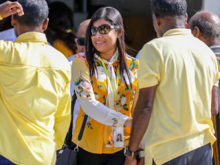 އެމްޑީޕީން ބޭއްވި އިވެންޓެއްގެ ތެރެއިން، ރައްޔިތުންގެ މަޖިލީހުގެ އައްޑޫ މީދޫ ދާއިރާގެ އެމްޑީޕީ މެމްބަރު ރޮޒެއިނާ އާދަމް
