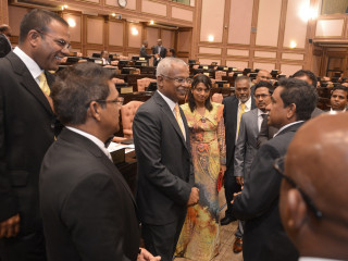 ކެންޑިޑޭޓެއް އިހްތިޔާރުކުރުމުގެ ގައިޑް!