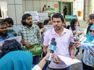 Leading activist in the Save Fainu campaign, Mohamed Waheed speaks to the media after filing petition