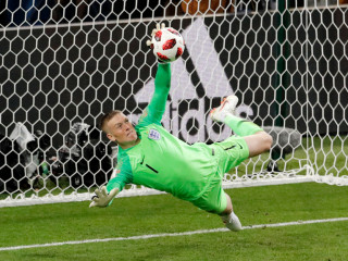 ޕެނަލްޓީ ޖަހައިގެން ވާރލްޑްކަޕްގައި ބަލިވުމުގެ ތާރީޚު ނިމުމަކަށް ގެނެސް، އިންގްލެންޑް ކުއާޓަރ ފައިނަލަށް