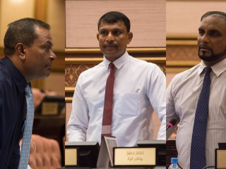 ސަރުކާރު ހިންގާ ޕީޕީއެމް-އެމްޑީއޭގެ ބައެއް މެމްބަރުން: (ކ-ވ) ކަނޑިތީމު ދާއިރާގެ މެމްބަރު ހުސައިން މުހައްމަދު، ވިލުފުށި ދާއިރާގެ މެމްބަރު ރިޔާޒު ރަޝީދު އަދި ކުޑަހުވަދޫ ދާއިރާގެ މެމްބަރު އަހުމަދު އާމިރު