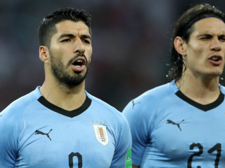 ކަވާނީ އަދި ސުއަރޭޒް އުރުގުއޭގެ ގައުމީ ޓީމާއެކު