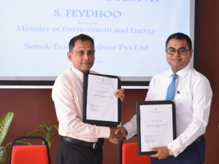 The contract was officially signed between Environment Minister Thoriq Ibrahim and the Colombo-based company’s senior accountant Prabath Ruwanpura