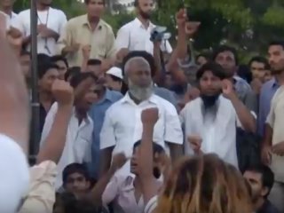 މިއީ އެ ހިނދުކޮޅެވެ. ހައްގުގެ އަޑު މަޑު ނުކުރާށެވެ.