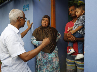 ގުޅިފައިވާ ޕާޓީތަކުގެ ރިޔާސީ ކެންޑިޑޭޓް މާލޭގައި ދޮރުން ދޮރަށް ހިންގަވަނީ