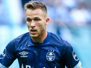 ޕައުލީނިއޯގެ ބަދަލުގައި ބާސާއަށް އާތުރު ގެނެސްފި