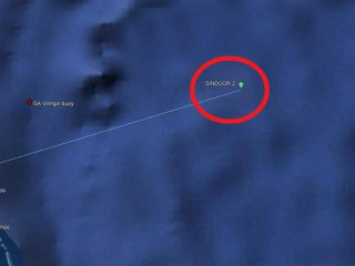 The stranded Sri Lankan boat near Villingili