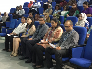 ދިވެހިރާއްޖޭގެ ގައުމީ ޔުނިވާސިޓީގެ ބައެއް އިސް ބޭފުޅުން