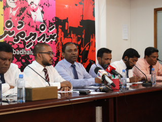 ބާރަ މެމްބަރުންގެ ތެރޭގައި ހިމެނޭ ބައެއް މެމްބަރުން