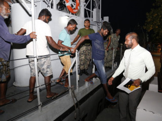 ލަންކާ މަސްވެރިން ކޯސްޓްގާޑުގައި މާލެ ގެނައުން