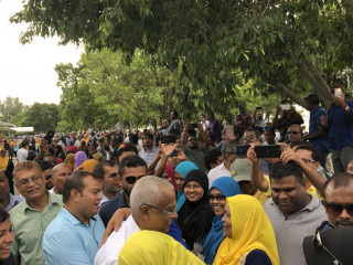 Opposition candidate Solih being greeted by Addu City residents
