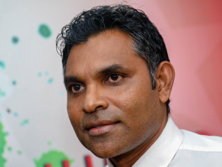 ގުޅިފައިވާ އިދިކޮޅު ސިޔާސީ ޕާޓީތަކުގެ ރިޔާސީ ކެންޑިޑޭޓްގެ ރަނިން މޭޓް ފައިސަލް ނަސީމް