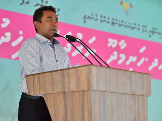 President Abudlla Yameen speaking at a campaign event in Hanimaadhoo island