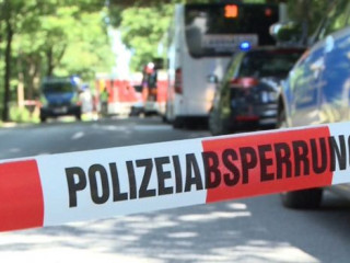 ޖަރުމަނުގައި ފުލުހުން ދަމާފައިވާ