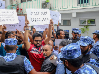 މިނިވަން އިންސާފުވެރި އިންތިޚާބަކަށް ގޮވާ އިދިކޮޅު ފަރާތްތަކުން މިއަދު ކުރި މުޒާހަރާ