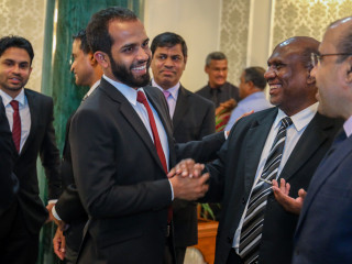 ޖެހުނު މަޅިއެއްގައިި ހައިލަމް ޖެހިވަޑައިގެންނެވީ އަމިއްލަފުޅަށް، އެއީ ސަރުކާރާބެހޭ ކަމެއް ނޫން!