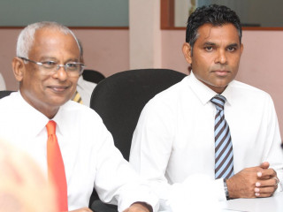 ގުލިފައިވާ ސިޔާސީ ޕާޓީތަކުގެ ފަރާތުން އިންތިހާބުގައި ވާދަކުރައްވާ އެމްޑީޕީގެ ކެނޑިޑޭޓް އިބްރާހިމް މުހައްމަދު ސޯލިހު އާއި ރަނިންގމޭޓް ފައިސަލް ނަސީމް