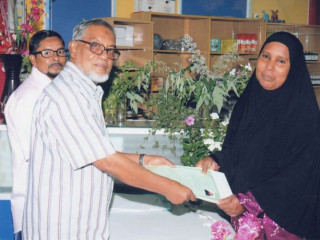 މަޝްހޫރު ދިވެހި ބޭސްވެރިޔާ މާވާ މުހައްވަދު މަނިކު އަވަހާރަވެއްޖެ