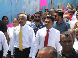 އިދިކޮޅު ކޯލިޝަންގެ ރިޔާސީ ކެންޑިޑޭޓް އަދި ރަނިންގމޭޓް އިންތިހާބުގައި ވާދަކުރެއްވުމަށް ފޯމް ހުށަހެޅުއްވުމަށް އިލެކްޝަންސް ކޮމިޝަނަށް ވަޑައިގަންނަވަނީ